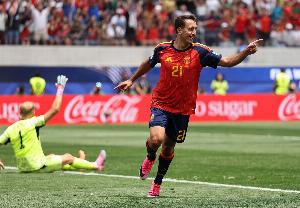 库库贡献两球，奥亚萨瓦尔连下两城，西班牙以3-0领先奥地利