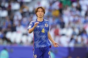 日本媒体：日本后卫板仓滉加入训练，可能对巴西出战