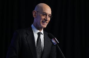 NBA官方：今夏夏季联赛将试用配备传感器的智能篮球