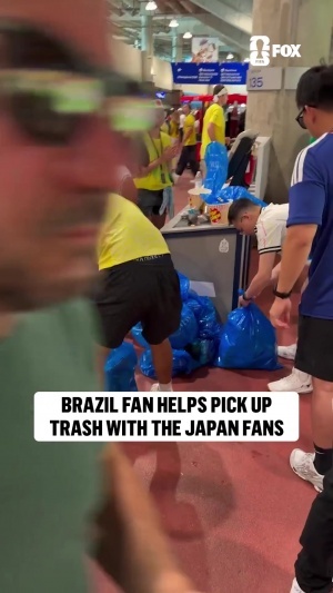 福克斯：巴西2-1日本赛后，巴西球迷亦加入日本球迷清理垃圾行动
